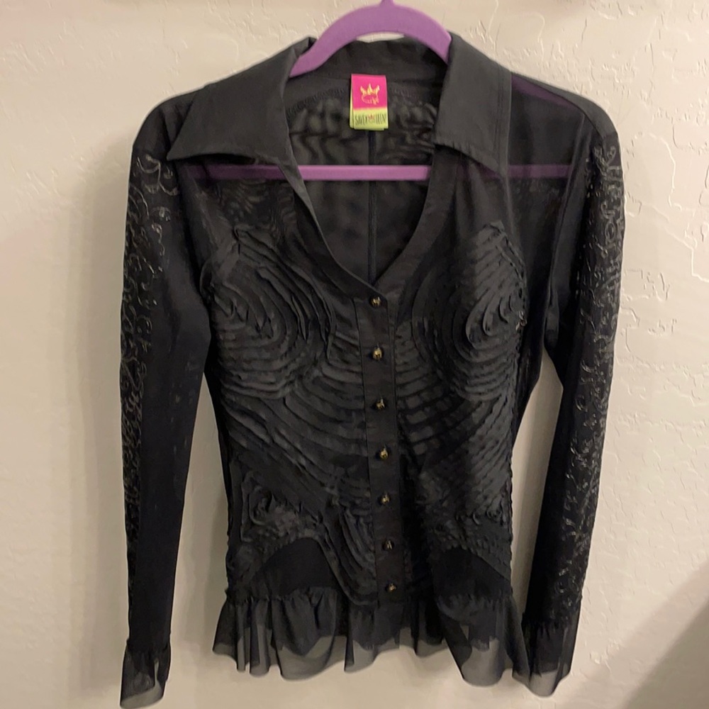 Save the queen blouse